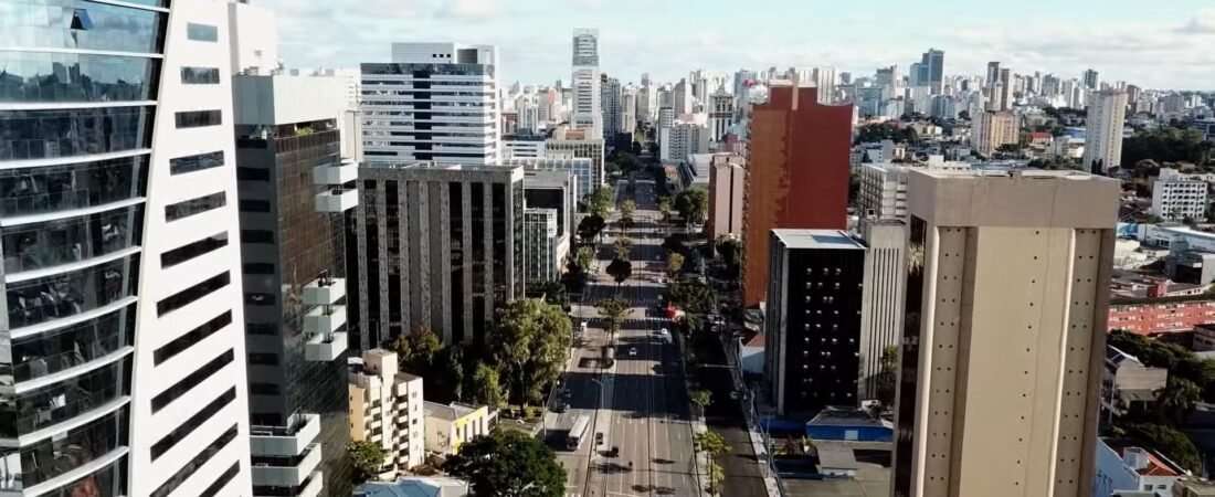 Despachante em Curitiba: Licenciamento, Multas e Transferência de Veículos – 2025